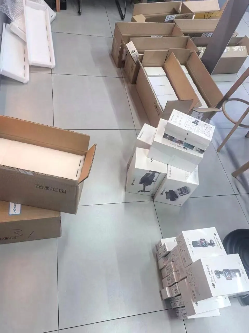 Drones e câmaras conferidos e consolidados para envio